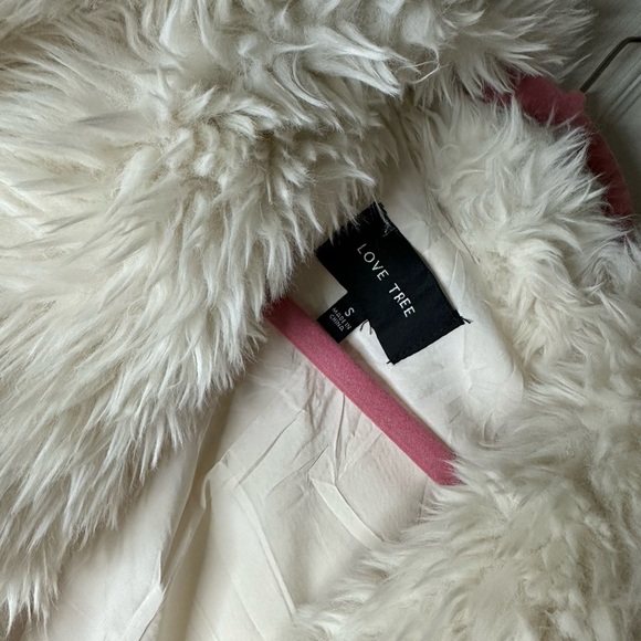 Faux Fur Coat - Picture 15 of 16